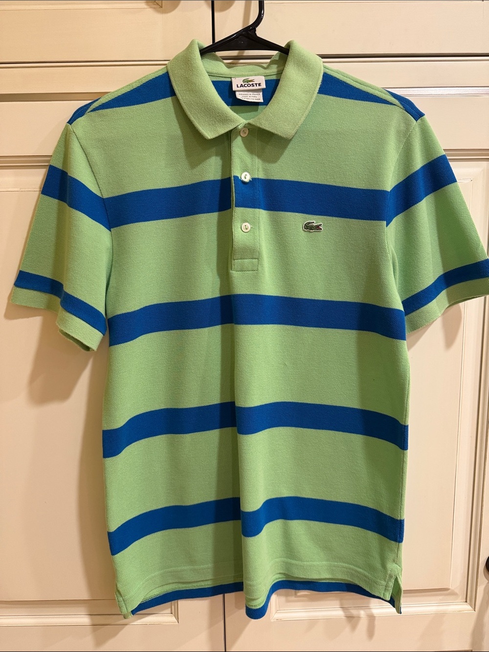 LACOSTE MENS GREEN AND BLUE SHORT SLEEVE STRIPED POLO SIZE 4/MEDIUM